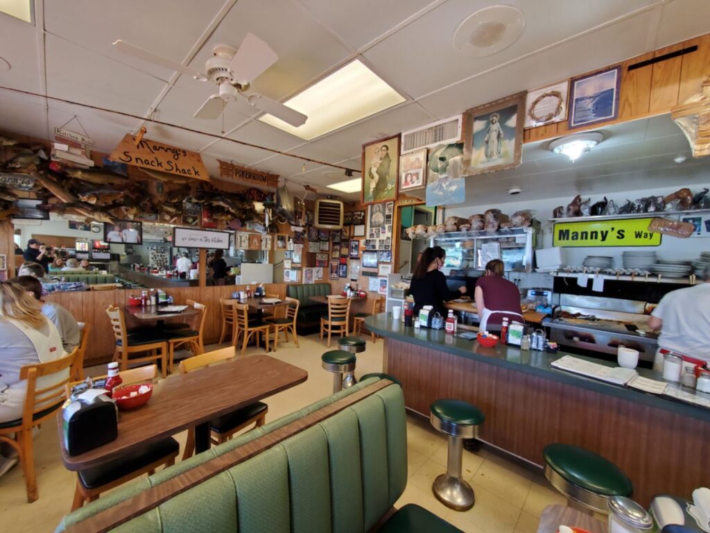 Manny's Snack Shack 1